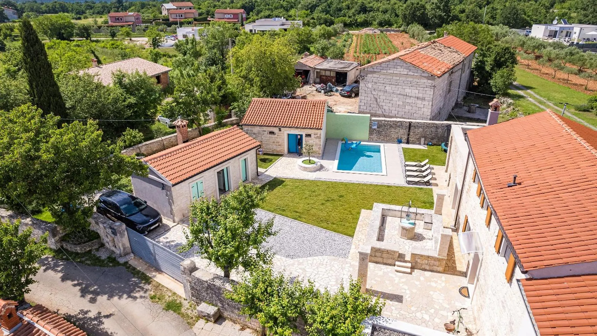 Villa Indigenous House Komez Stokovci Croatia