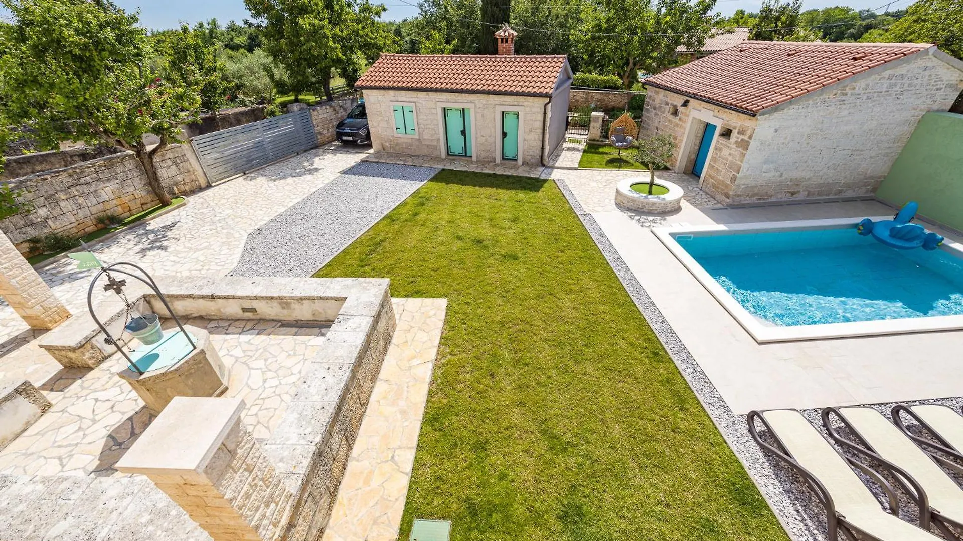 Indigenous House Komez Stokovci