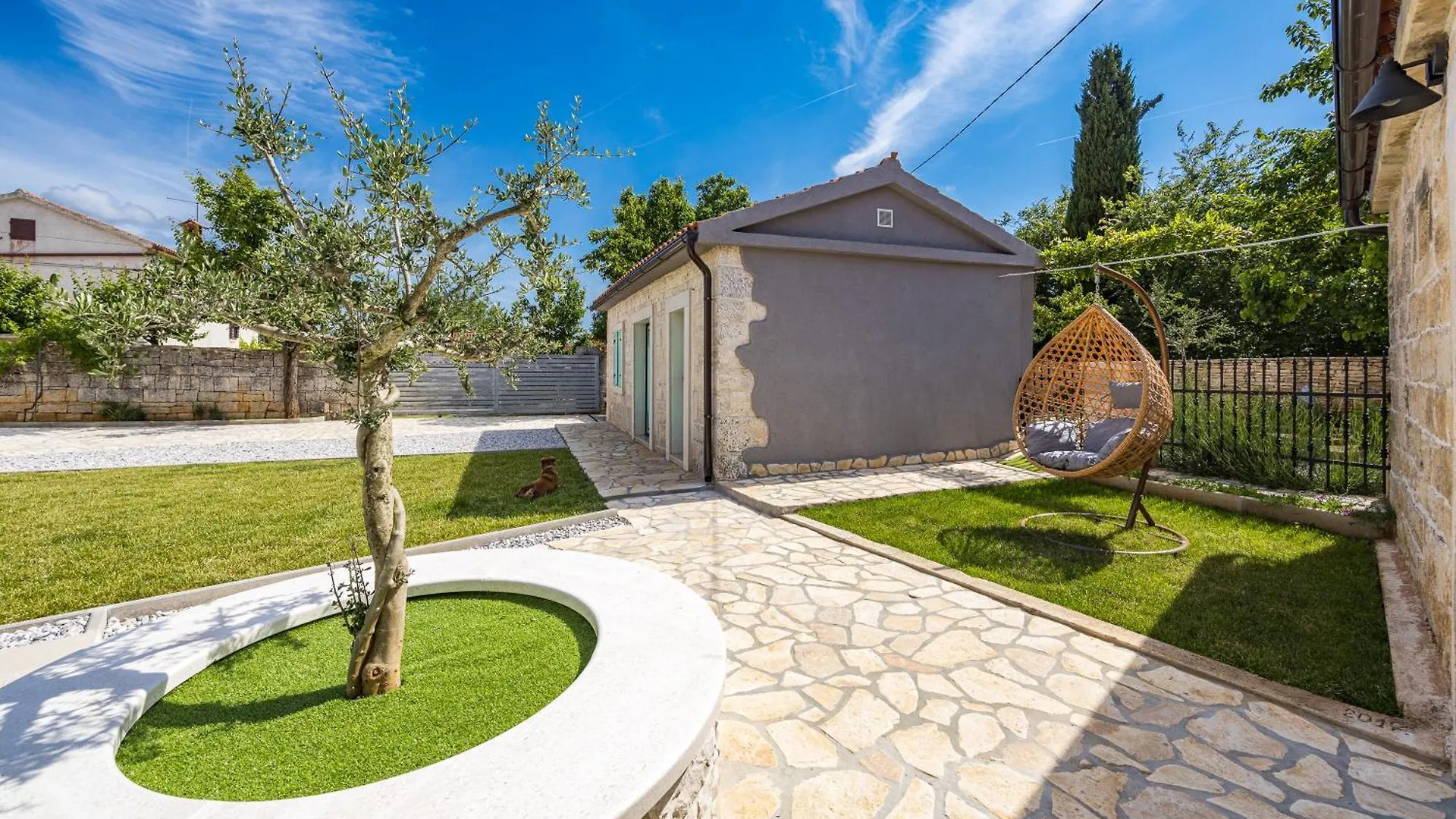 Indigenous House Komez Stokovci Croatia